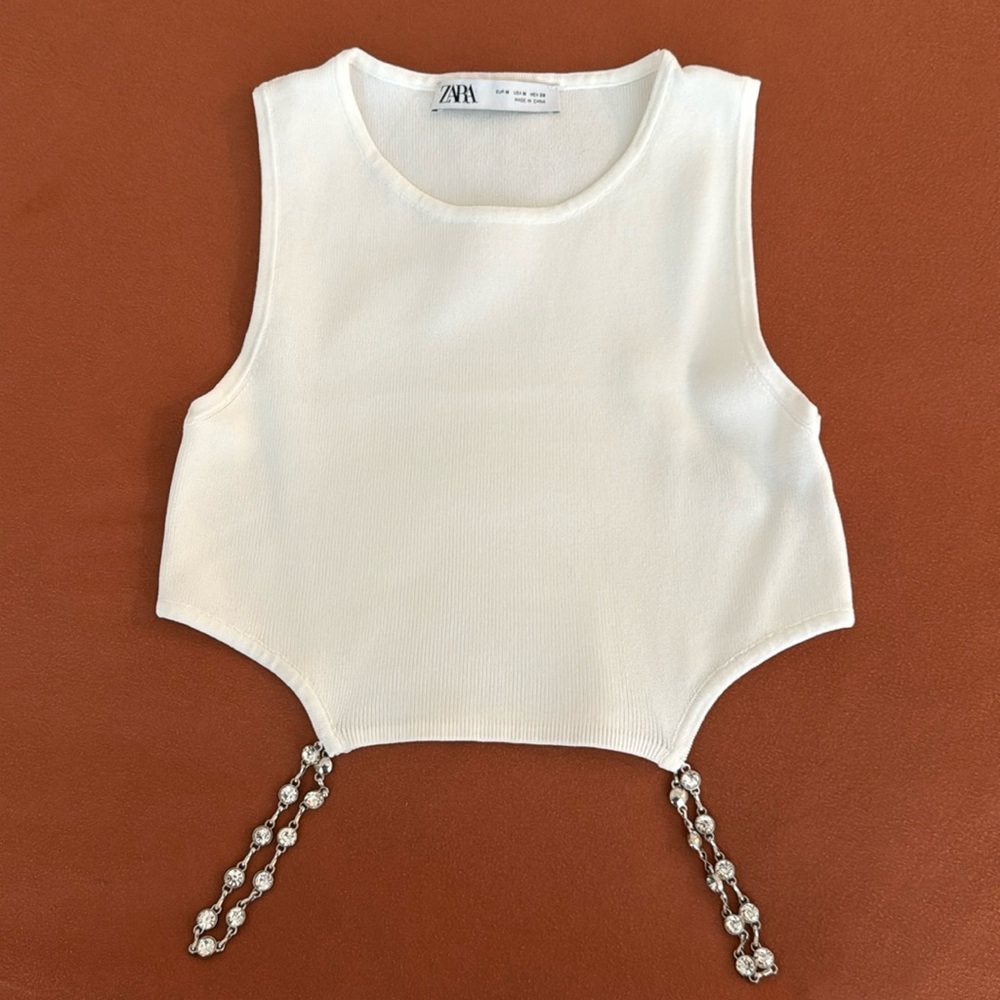 Crop top from Zara with chain, never worn